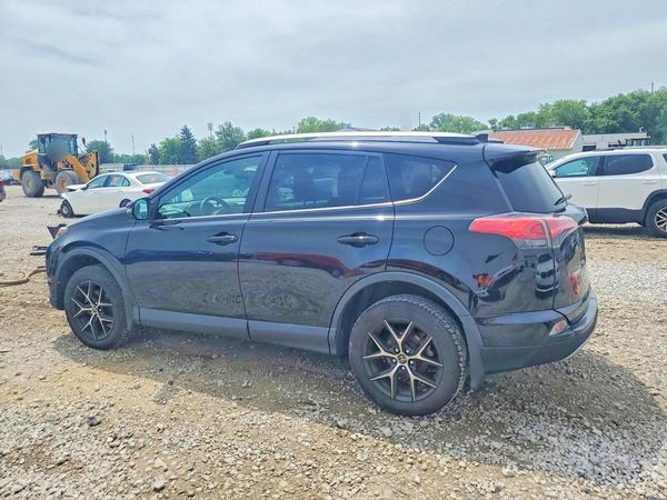 2017 TOYOTA RAV4 SE