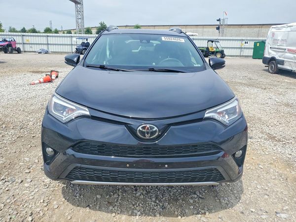 2017 TOYOTA RAV4 SE