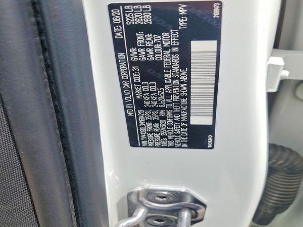 2021 VOLVO XC60 Inscription