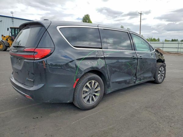 2024 CHRYSLER PACIFICA Select