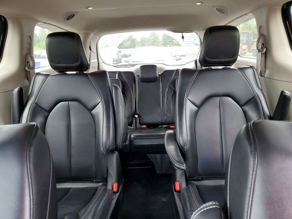 2024 CHRYSLER PACIFICA Select