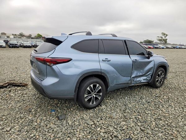 2024 TOYOTA HIGHLANDER