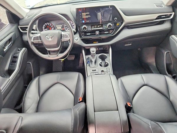 2024 TOYOTA HIGHLANDER