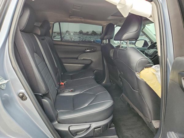 2024 TOYOTA HIGHLANDER