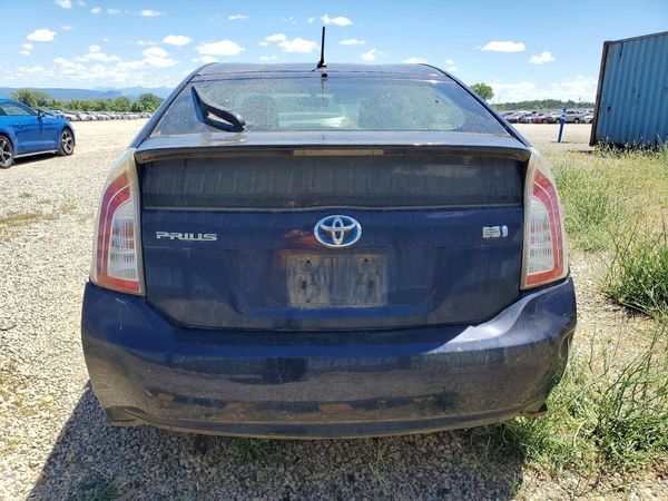 2014 TOYOTA PRIUS