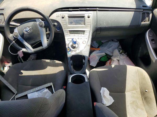 2014 TOYOTA PRIUS