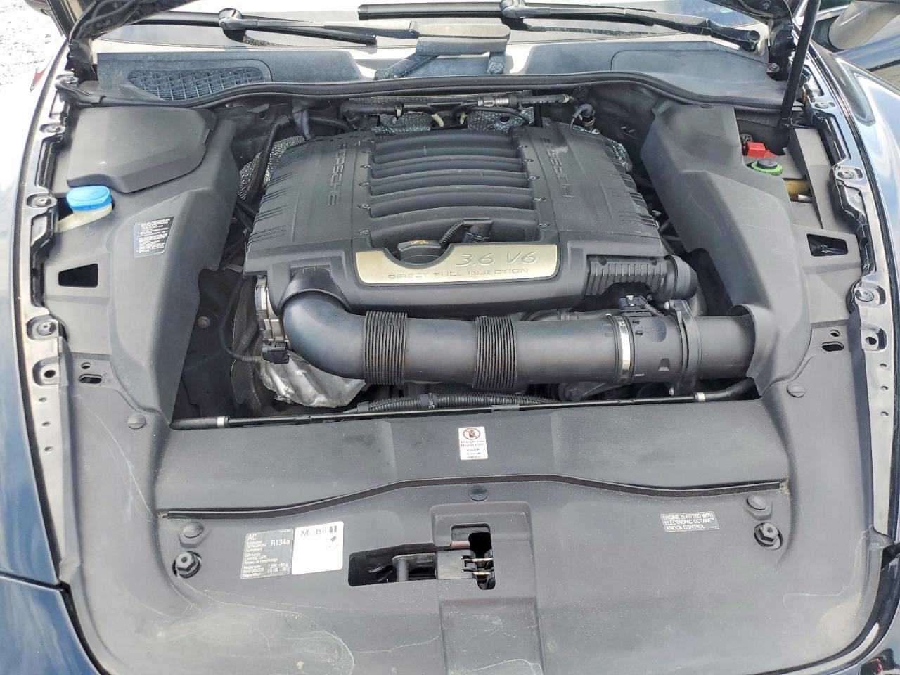 2013 PORSCHE CAYENNE