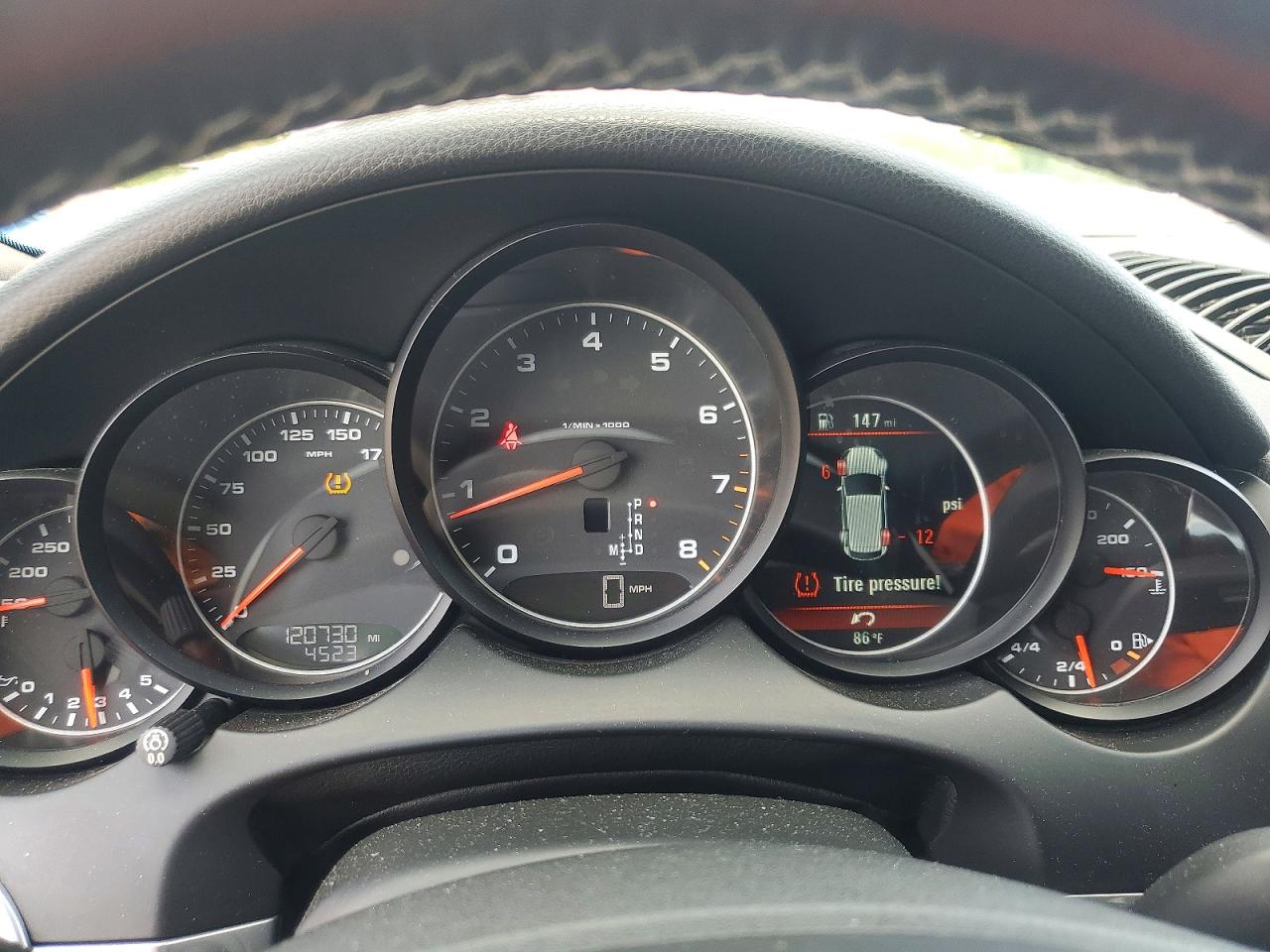 2013 PORSCHE CAYENNE