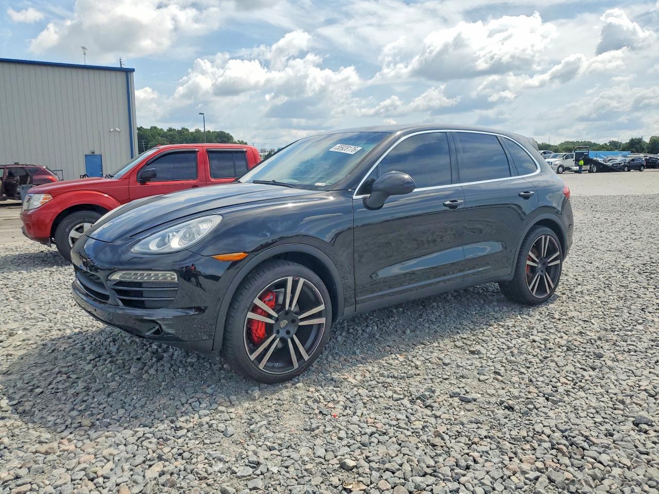 2013 PORSCHE CAYENNE