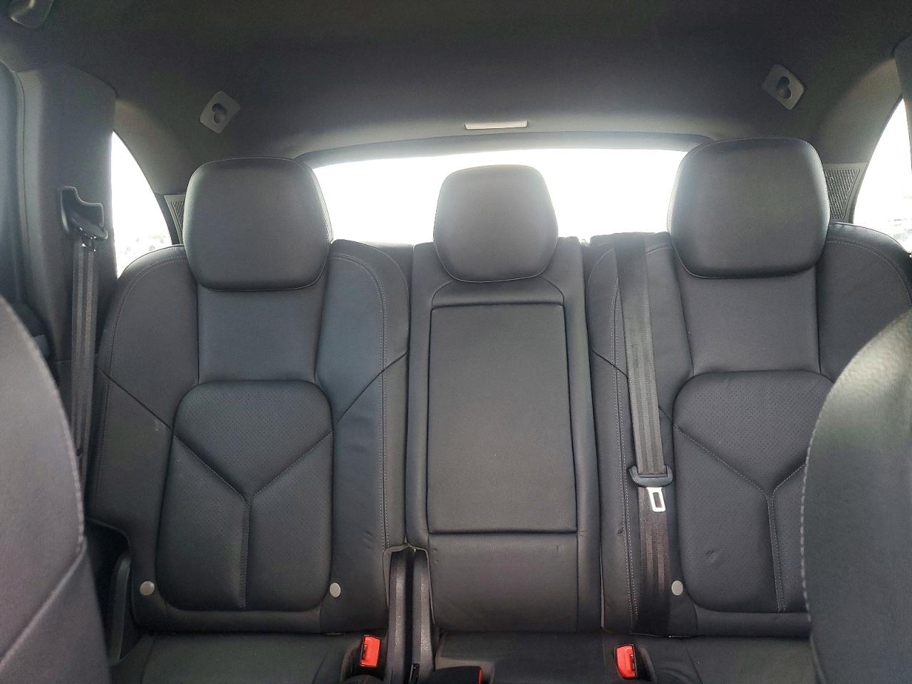 2013 PORSCHE CAYENNE