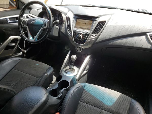 2015 HYUNDAI VELOSTER GLS(Middle)