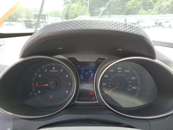 2015 HYUNDAI VELOSTER GLS(Middle)