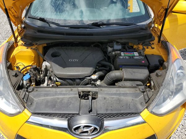 2015 HYUNDAI VELOSTER GLS(Middle)