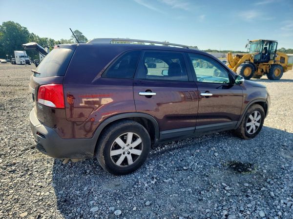 2013 KIA SORENTO Base / LX