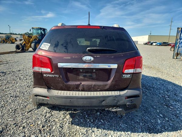 2013 KIA SORENTO Base / LX