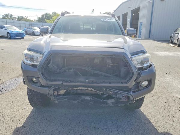 2016 TOYOTA TACOMA