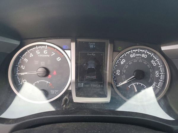 2016 TOYOTA TACOMA