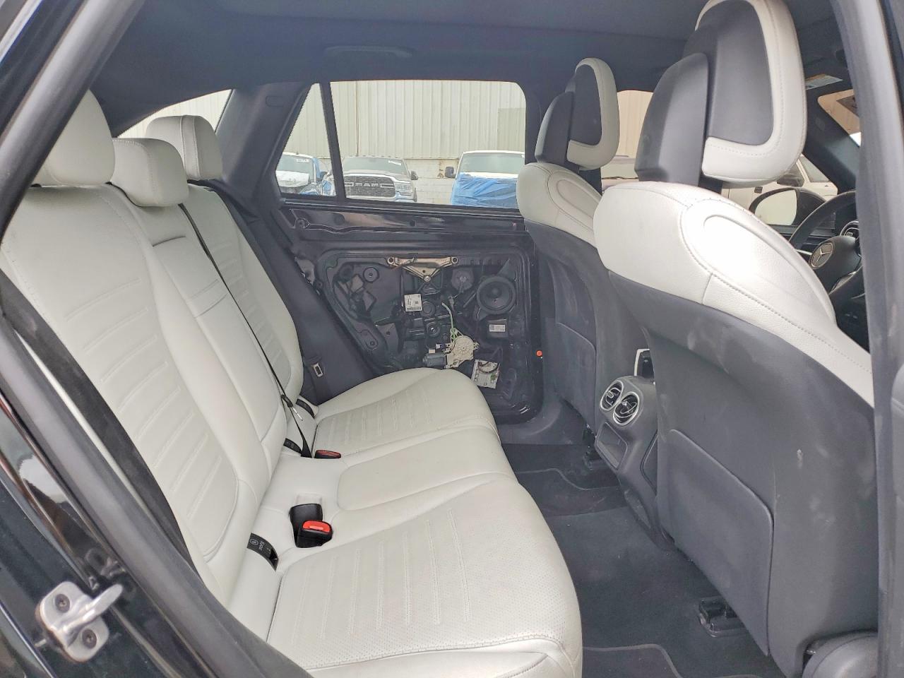 2024 MERCEDES-BENZ GLC