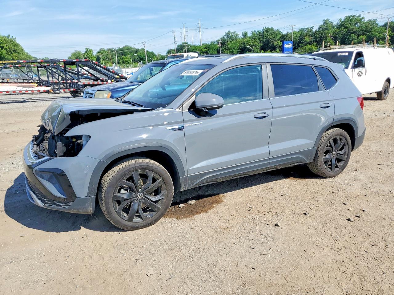 2023 VOLKSWAGEN TAOS SE w/Sunroof Pkg.