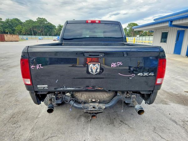 2015 RAM 1500 ST