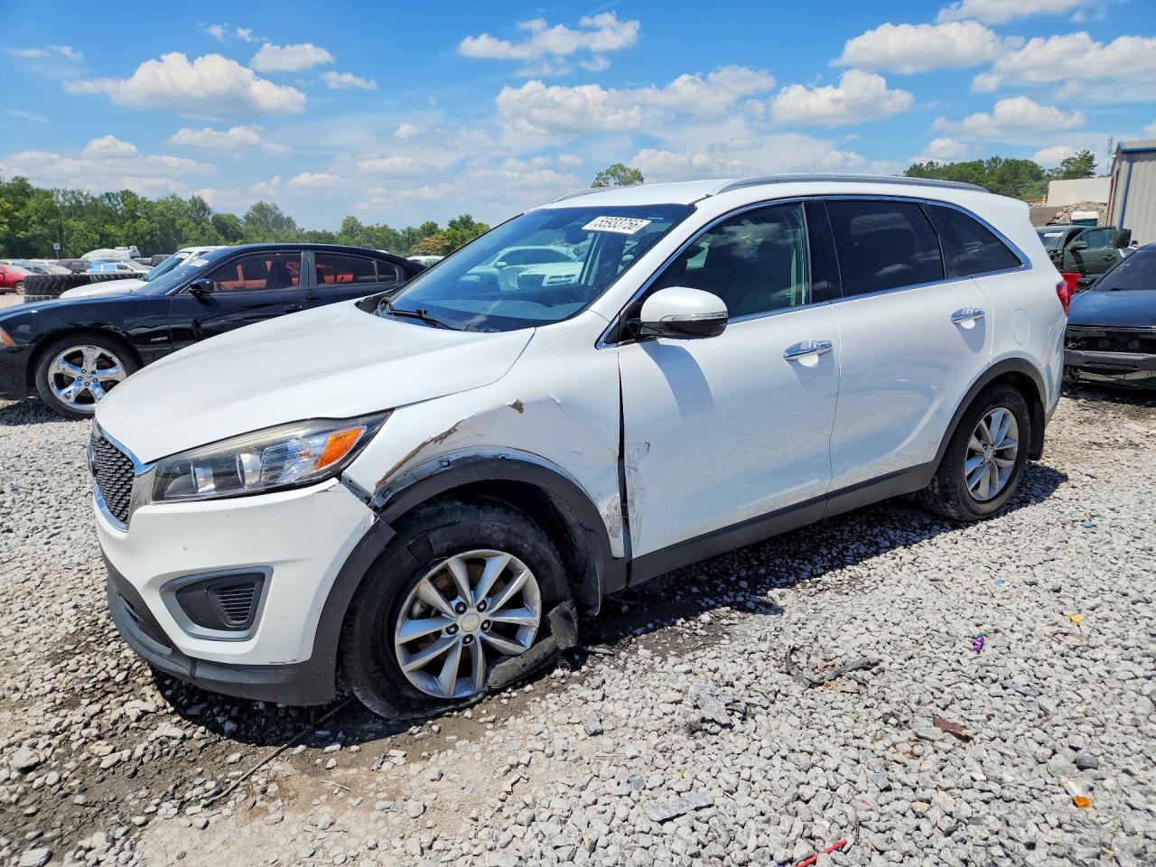 2016 KIA SORENTO L / LX