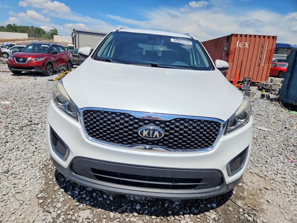 2016 KIA SORENTO L / LX