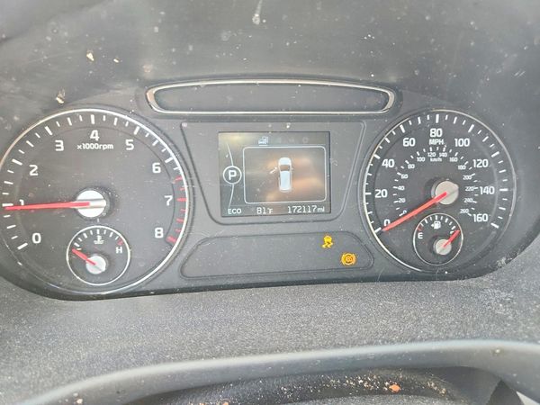 2016 KIA SORENTO L / LX
