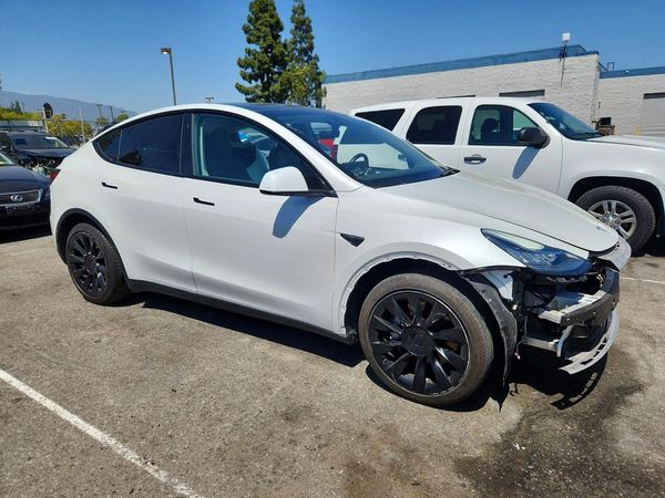 2022 TESLA MODEL Y