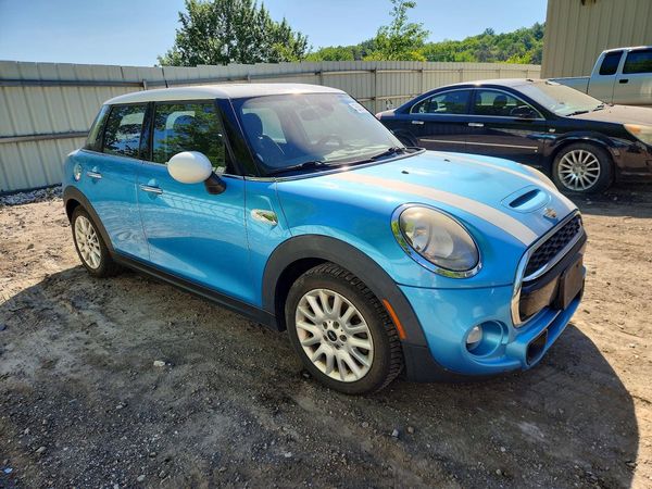 2015 MINI COOPER