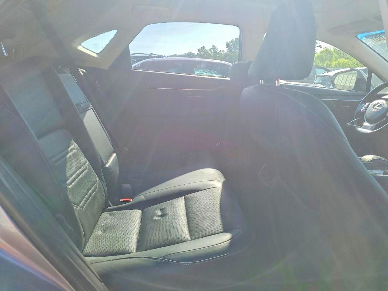 2015 LEXUS NX 200t Luxury