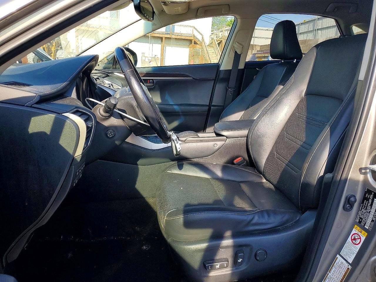 2015 LEXUS NX 200t Luxury