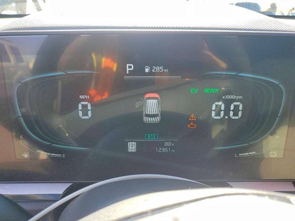 2025 KIA NIRO SX, SX Touring