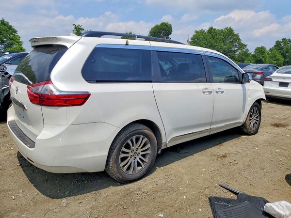 2020 TOYOTA SIENNA