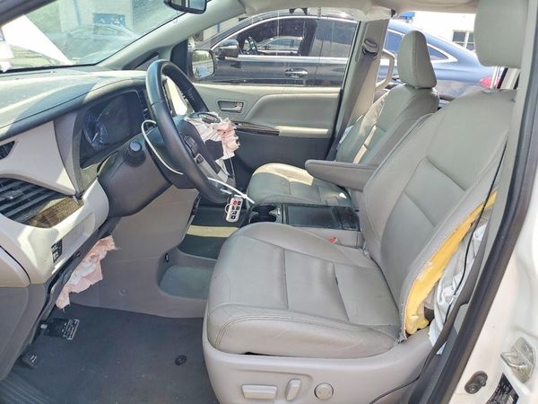 2020 TOYOTA SIENNA