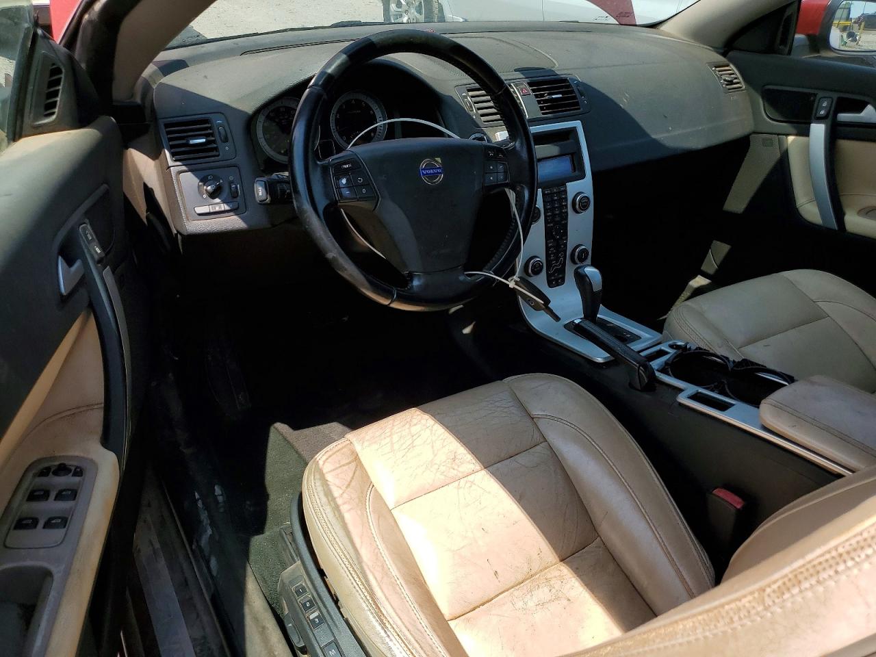 2013 VOLVO C70