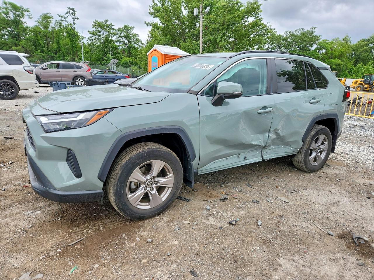 2022 TOYOTA RAV4 XLE