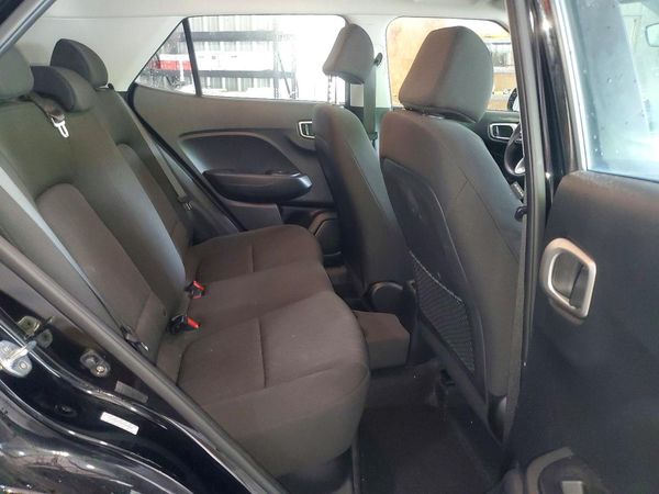 2022 HYUNDAI VENUE SE