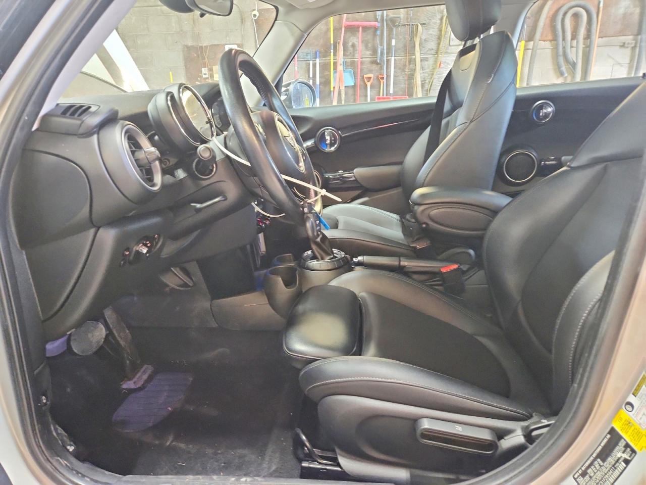 2015 MINI COOPER
