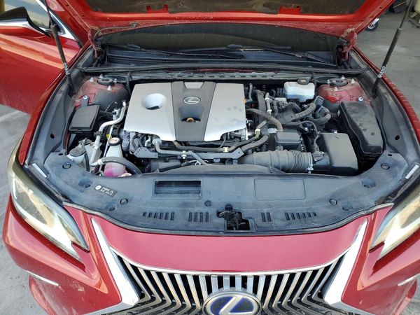 2020 LEXUS ES 300h Premium