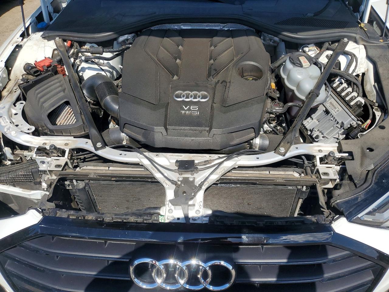 2021 AUDI A8 quattro