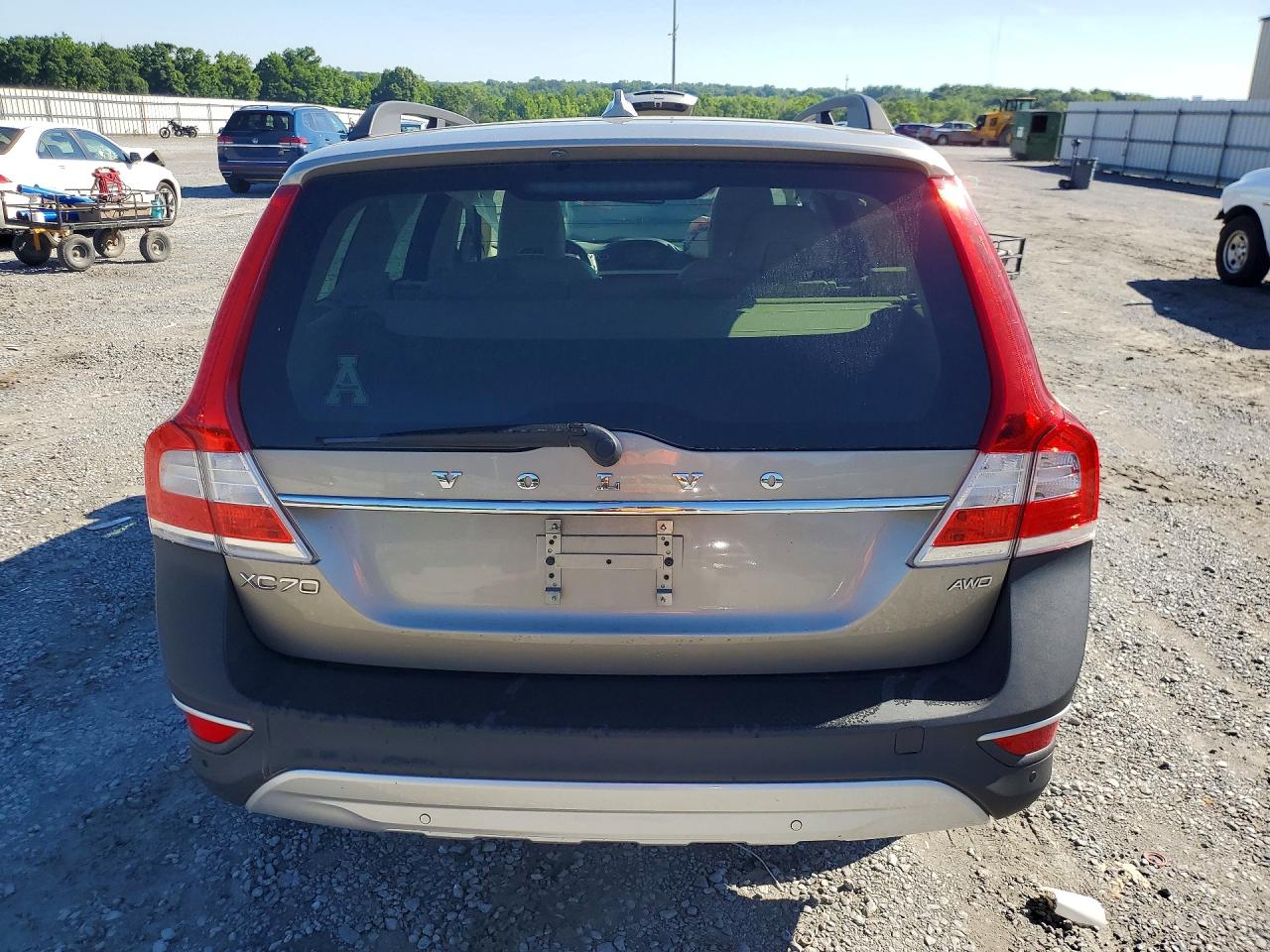 2014 VOLVO XC70