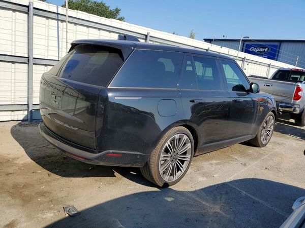 2024 LAND ROVER RANGE ROVER