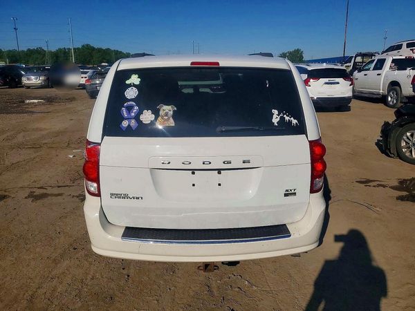 2014 DODGE GRAND CARAVAN SE