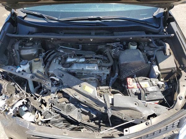 2014 TOYOTA RAV4 Sports — Engine bay