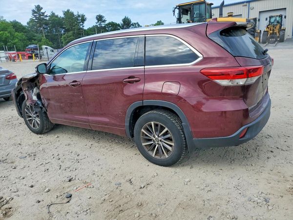 2017 TOYOTA HIGHLANDER