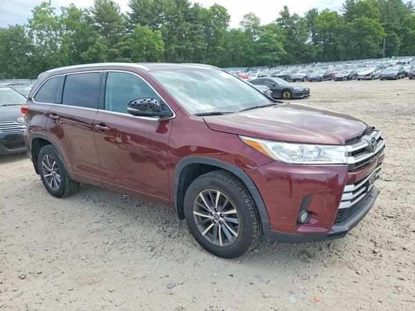 2017 TOYOTA HIGHLANDER