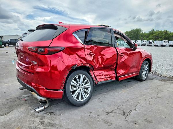 2022 MAZDA CX-5 Signature