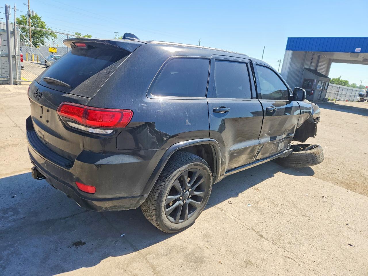 2017 JEEP GRAND CHEROKEE LAREDO 4X4