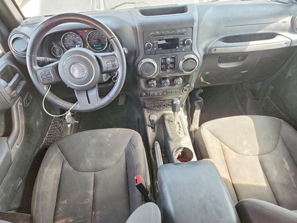2017 JEEP WRANGLER UNLIMITED SPORT 4X4