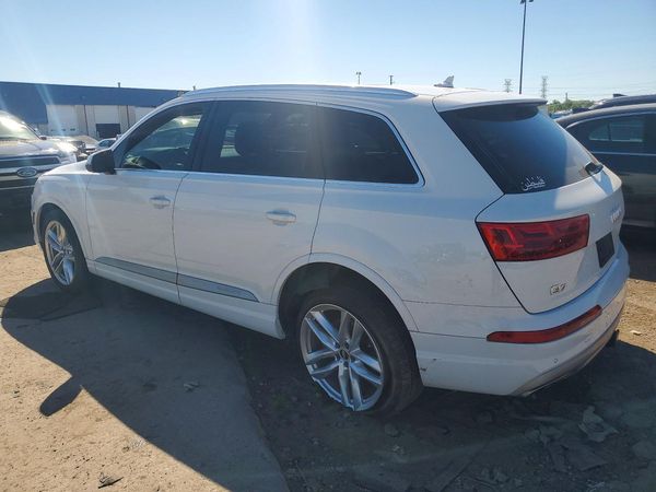2017 AUDI Q7 quattro Prestige